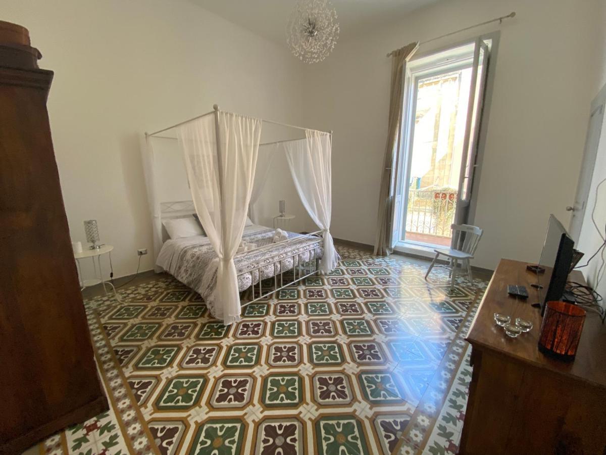 La Casa Di Nonna Titina Apartment Лече Екстериор снимка
