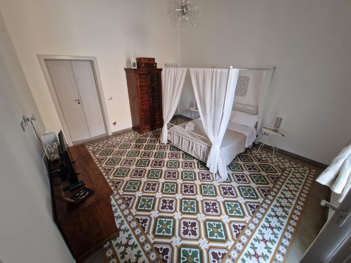 La Casa Di Nonna Titina Apartment Лече Екстериор снимка